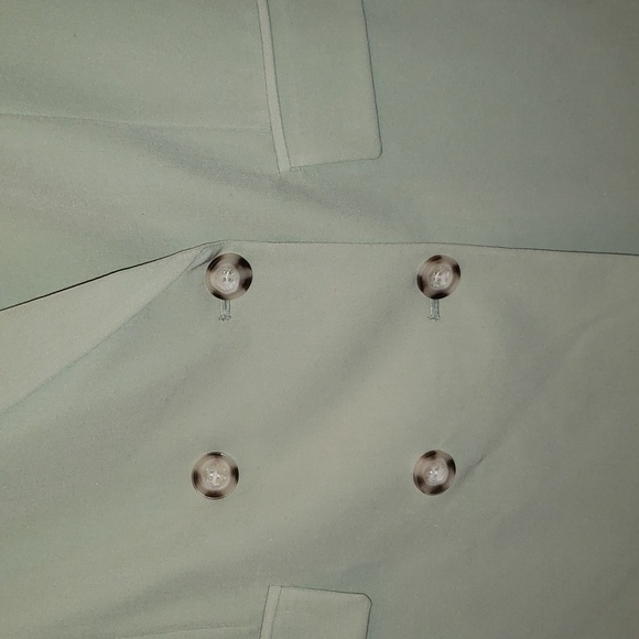 Vest - Picture 4 of 4